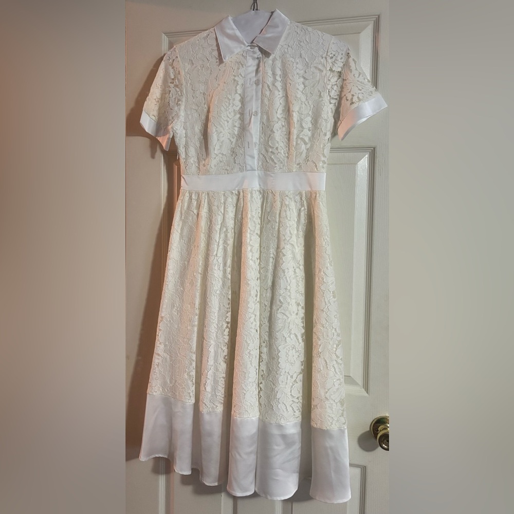 Chic Cream Lace Midi Dress